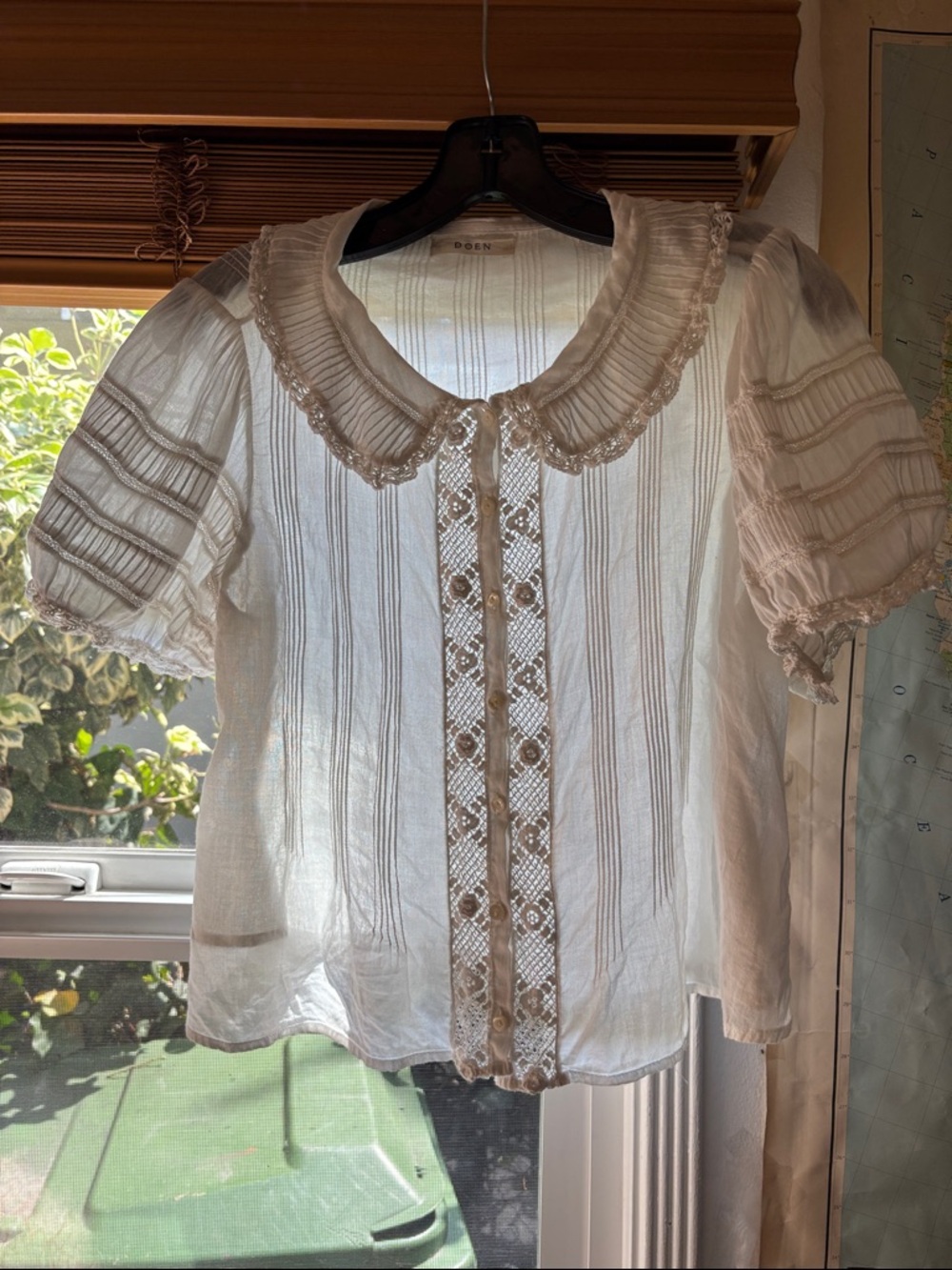 DOEN Bernadine Blouse - Picture 16 of 17